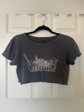 Brandy Melville Nashville Graphic Cropped Tee One Size Gray Baby Tee Y2K  Indie
